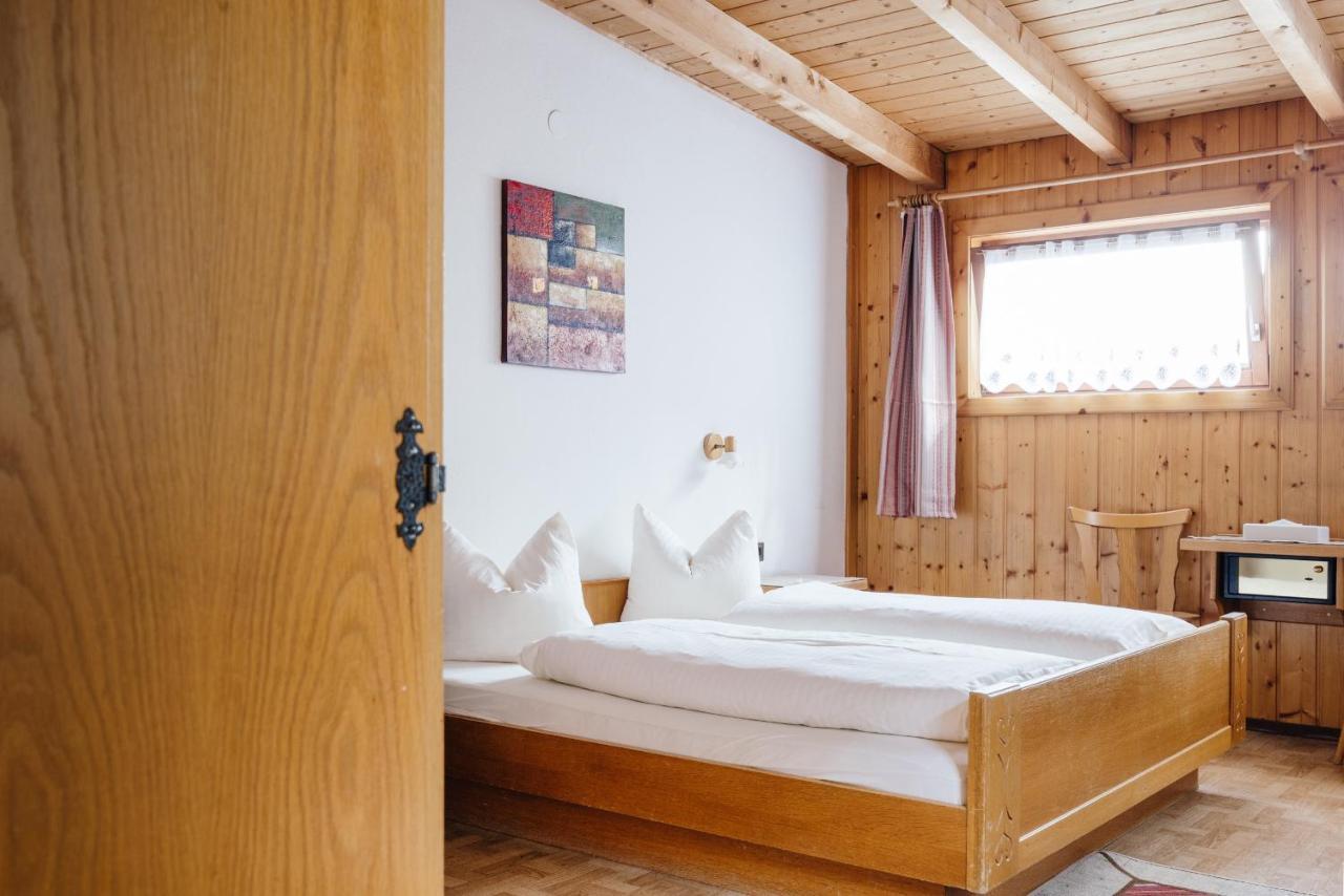 Hotel Andrea Цамс Экстерьер фото