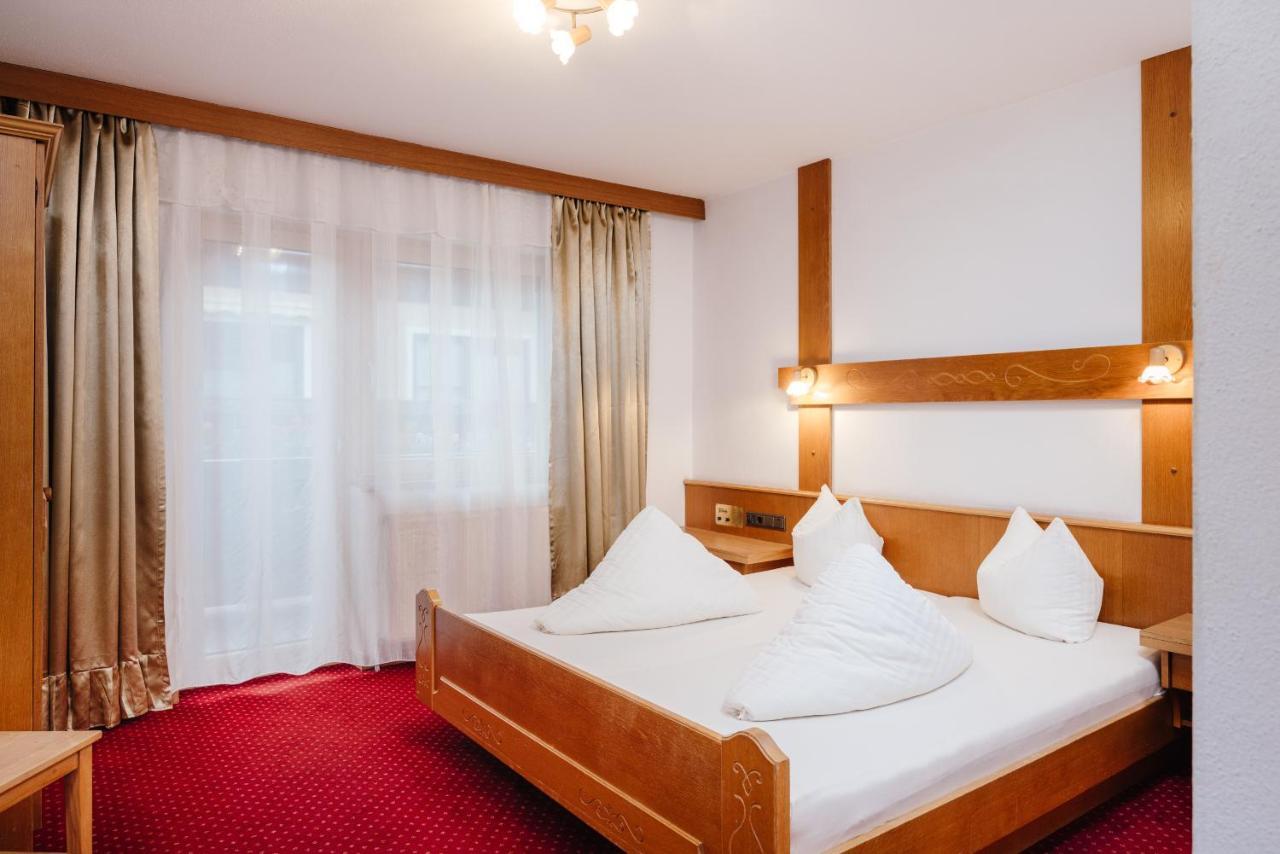Hotel Andrea Цамс Экстерьер фото
