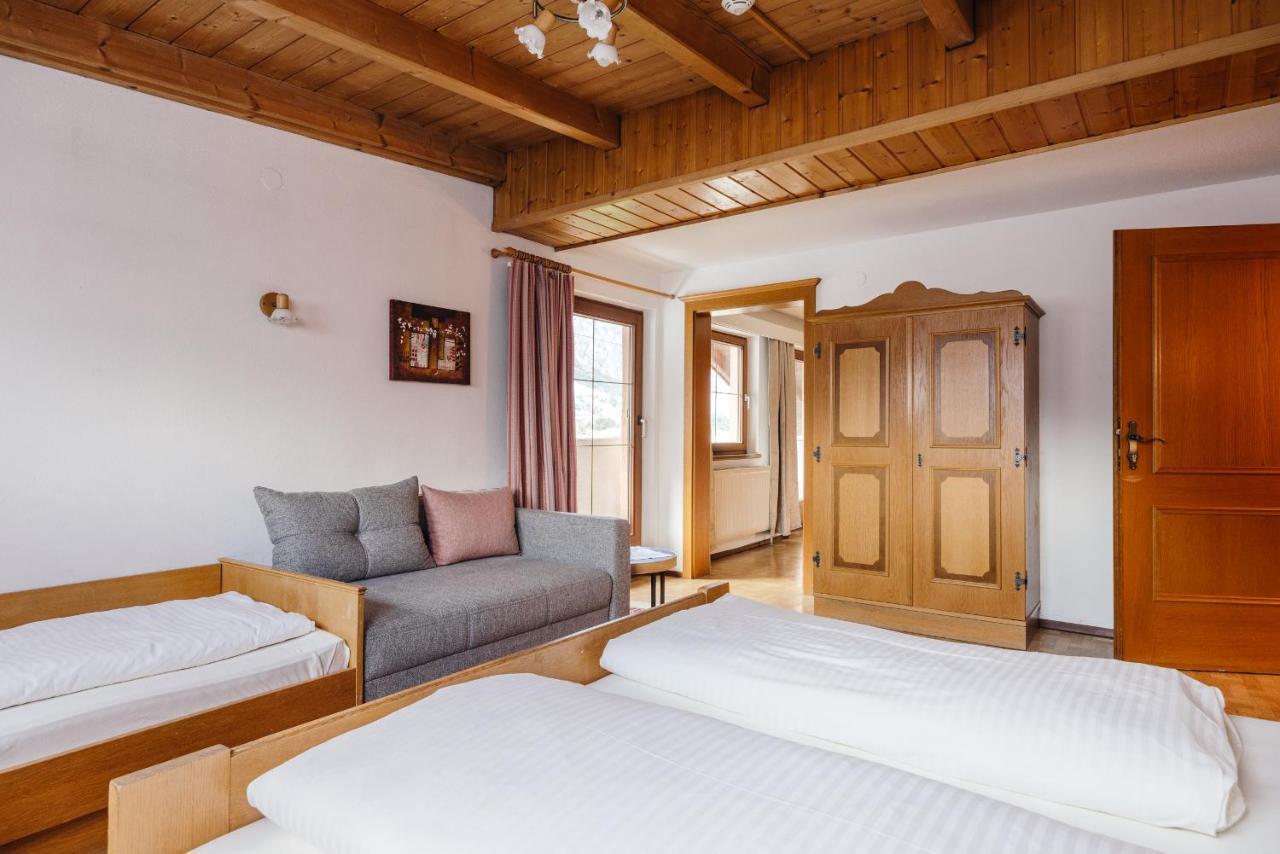 Hotel Andrea Цамс Экстерьер фото