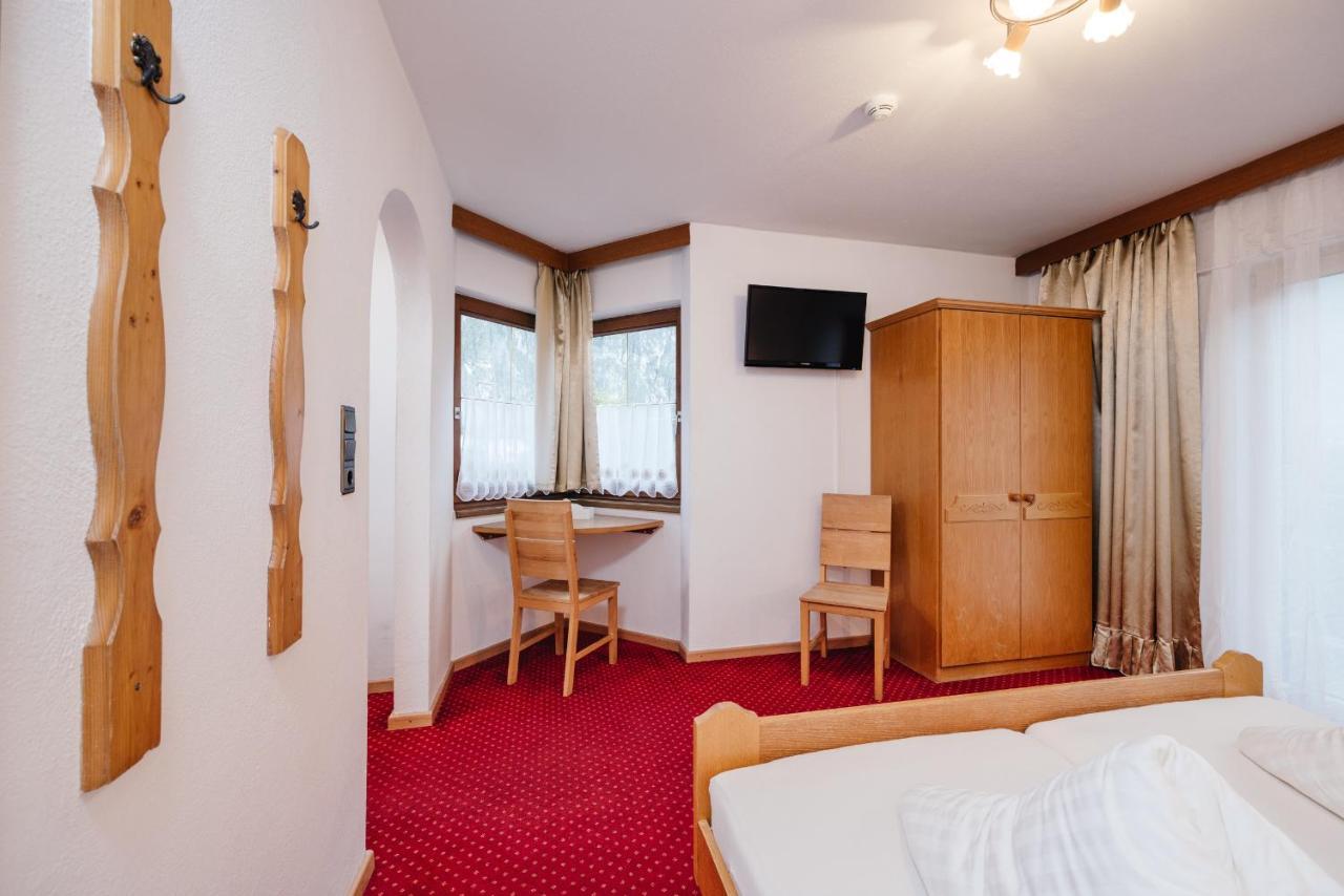 Hotel Andrea Цамс Экстерьер фото